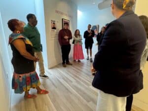 25b28ee8-3f87-426b-b125-e999bad2f207